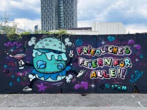 SPÄM „Friedliches Feiern“ Wall at Wand gegen Gewalt, Hamburg, 2025